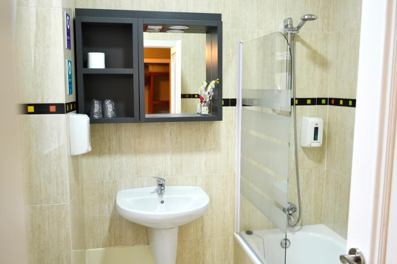 Hotel Alda Estacion ヴィーゴ エクステリア 写真